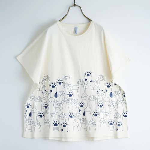 ドライブ
Emago まねきねこ刺繍ドルマンT