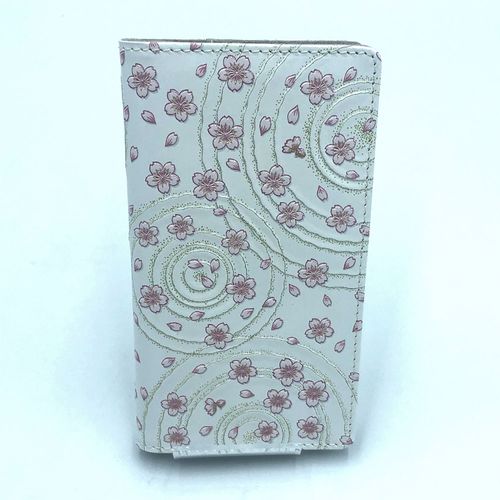 絹館
浅草文庫革 金彩小桜スマホケース