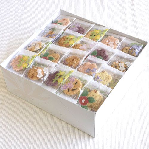 4901623032644



三州製菓
萬葉花集 中箱171g