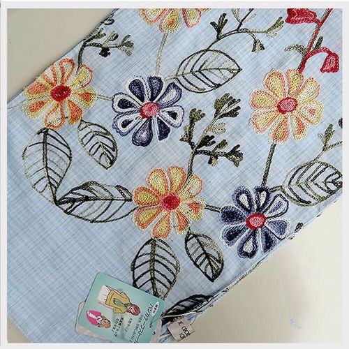 ｃｒｏｉｓ
刺繍綿花柄ストール