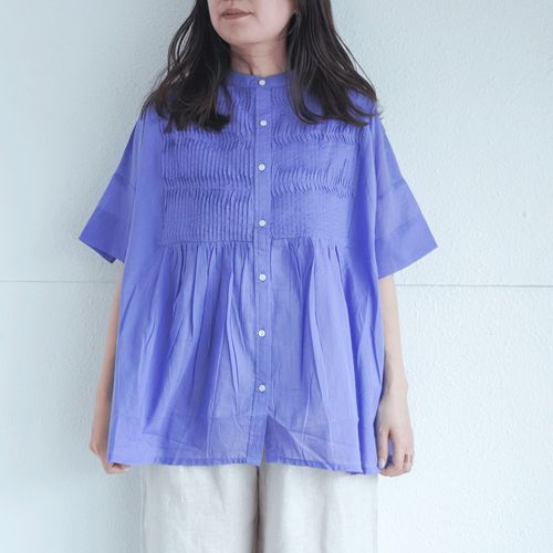 アンナヴァン
ピンタックブラウス