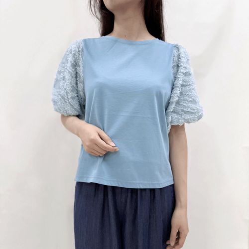 外与　
袖シフォン使いTシャツ