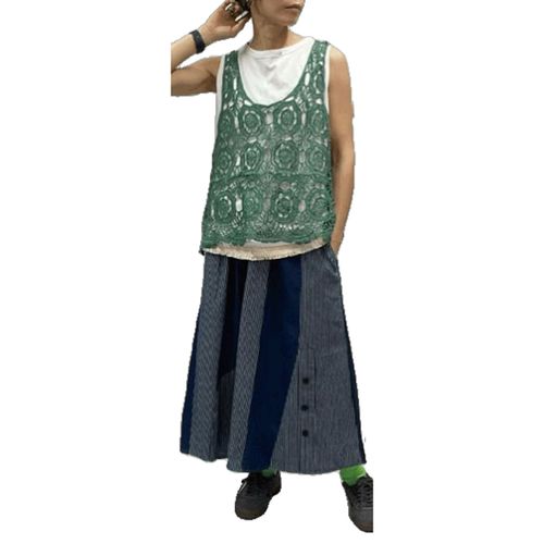 グラティア
GENTILかぎ針編み風刺繍のノースリーブプルオーバー
