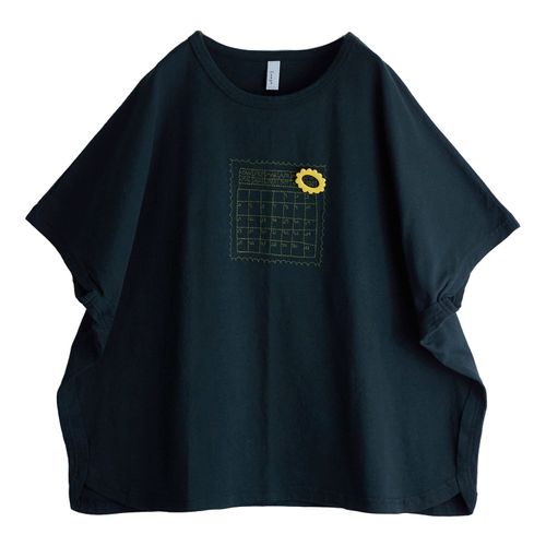 ドライブ
Emagoカレンダー刺繍T