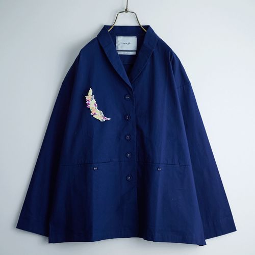 ドライブ
Emagoキンモクセイブローチ付きジャケット