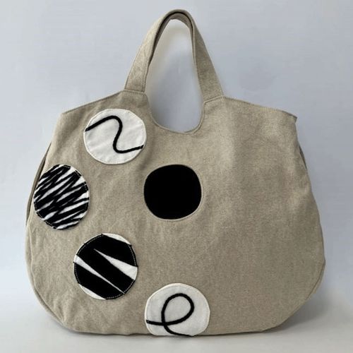 ＴＯＭＯＯ　ＤＥＳＩＧＮＳ
TOMOODESIGNSドットゾミア2WAYバッグ