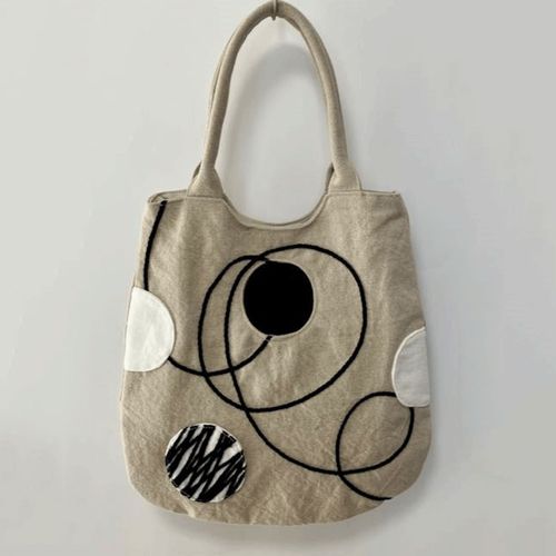 ＴＯＭＯＯ　ＤＥＳＩＧＮＳ
TOMOODESIGNSドットゾミアフラットトートバッグ