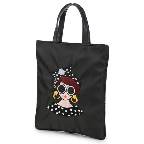 ラルジュ
女の子刺繍A4拡張バッグ