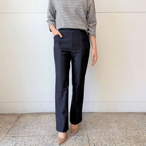 橘高　
フィットパンツ通年素材デニムプリント股下72cm丈