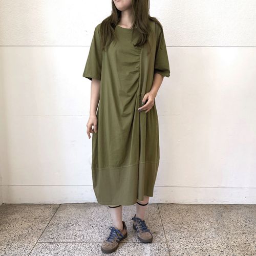 いづみドレス
ニット配色切替ワンピース