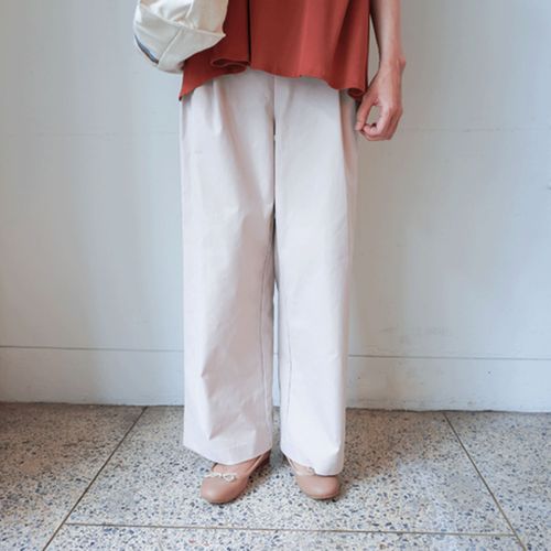 稲坂莫大小製造　
撥水 ストレッチ ワイドパンツ