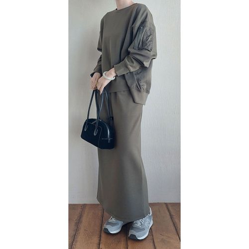 ザンパ　
ザンパ ダンボールニットスカートセットアップ M－1風