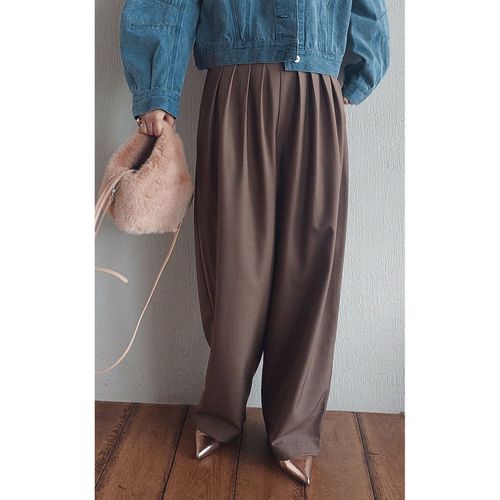 ザンパ　
ザンパ タックボリュームワイドパンツ