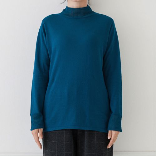 ピープル
Crea delice 透かし編みハイネックセーター