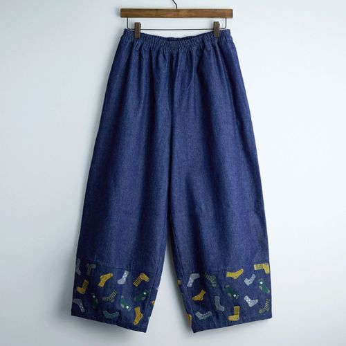 ドライブ
Emago 靴下刺繍バルーンパンツ