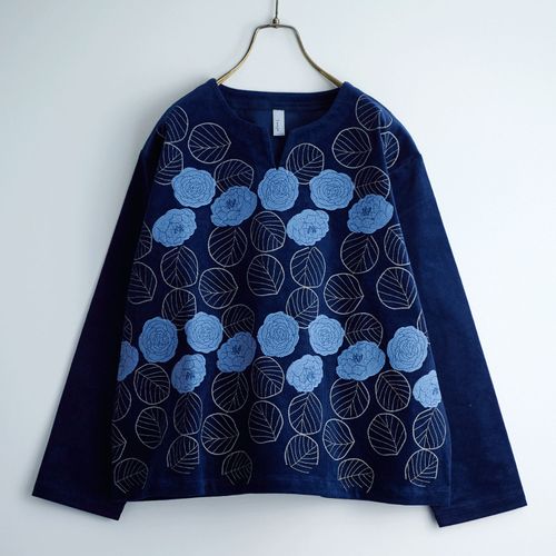 ドライブ
Emago 花刺繍ブラウス