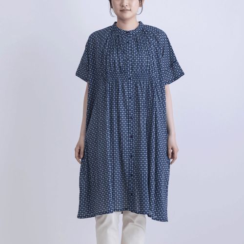 4528653871762



0



グロリア　
フロントシャーリング5分袖プリントワンピース