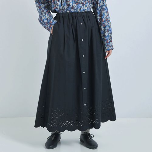 4547316036805



0



ノンノ　
ノンノ 綿布帛無地＋裾パネル刺繍スカート