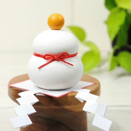 4548269042714



108229



志成販売
鏡餅のオブジェとしても使える 半磁器のLEDライト 雪だるま L