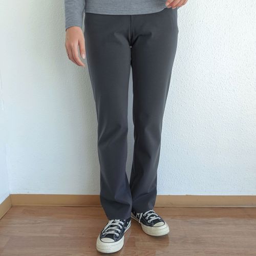 0



0



佐々木要右衛門商店
D．D．D コンジュンクストレートパンツ