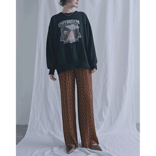 0



0



山本定
カットプリーツ水玉柄パンツ
