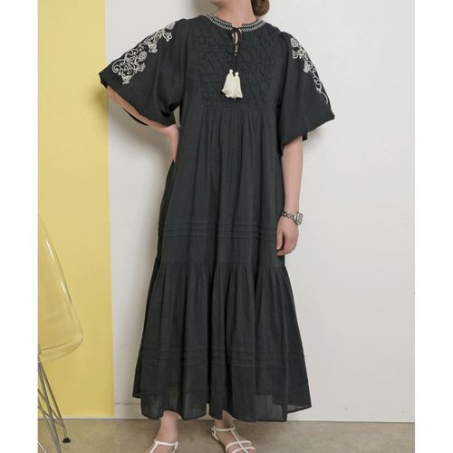 0



0



光世　
Palm Riche 綿ボイル刺繍ワンピース