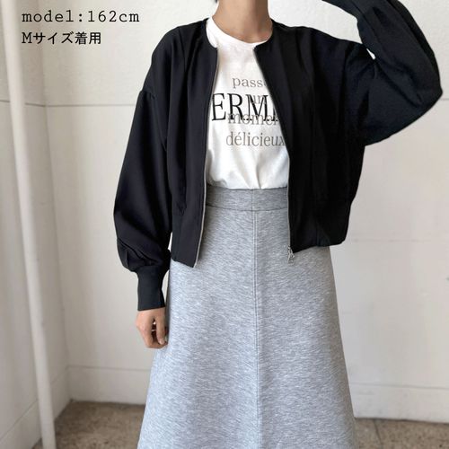 0



0



ホワイトジョーラ　
Emilyan梨地ストレッチブルゾン