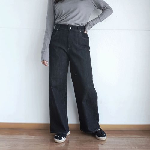 0



0



アパレルアイ　
aiai 木漏れ日デニム ワイドパンツ