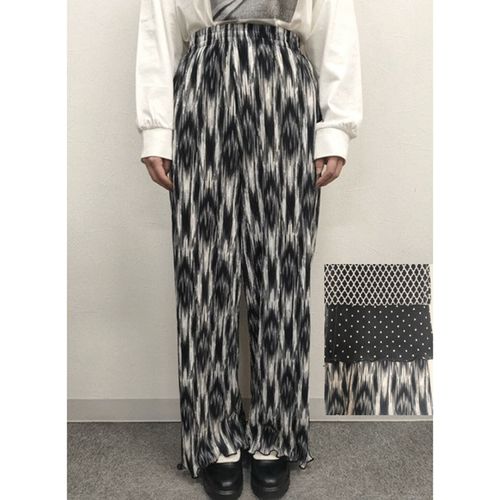 0



0



リブ
チャームベリーチック プリントプリーツパンツ