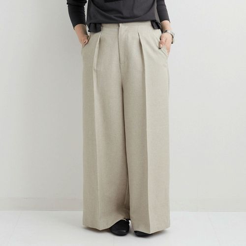 0



0



オンアンドオン
MAFRAIS リネンライクタックフレアパンツ