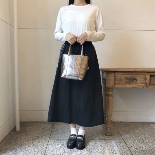 0



0



シシエス
シルバーラインスカート