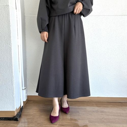 0



0



シシエス
総ゴムフレアーパンツ