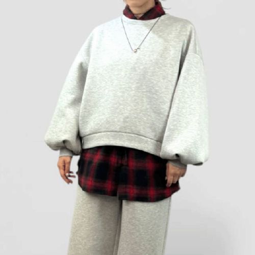 0



0



ブルーベル
Hello，I am MARC クッションプルオーバー