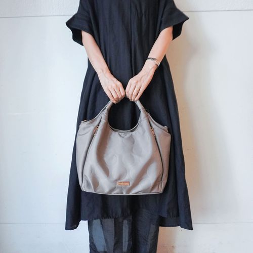 0



0



コーエイ
marie claire bis 水玉エンボス2WAYバッグ