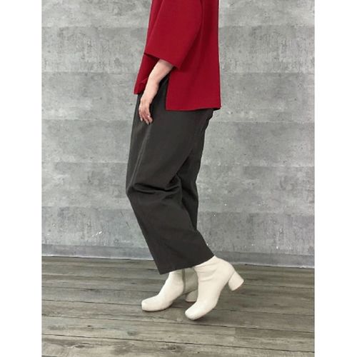 0



0



ケリーコーポレーション
Anna Kerry8分丈ワイドパンツ