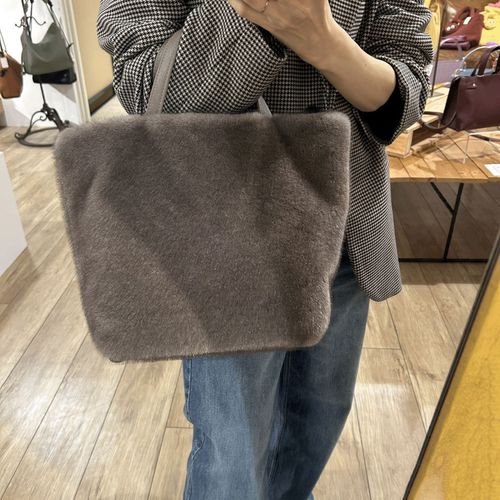 4573312298770



0



アンビリオン
cachecache ミンク風ファーシンプルトート