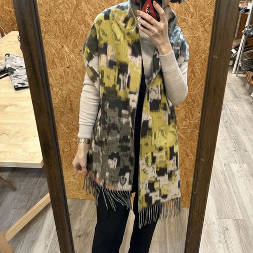 0



0



スタークラフト
スタークラフト 多色使いストール
