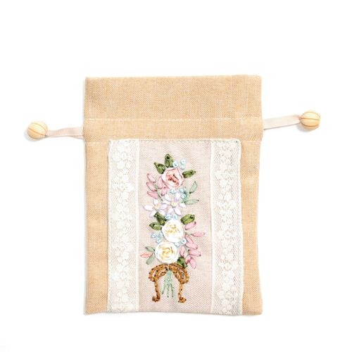 0



QLH25/2427-P



クレイブ
リボン刺繍 ベージュ 巾着M