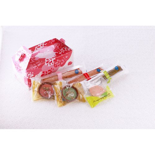 4935353808835







ハートリー
花咲くスイーツBOX6個入