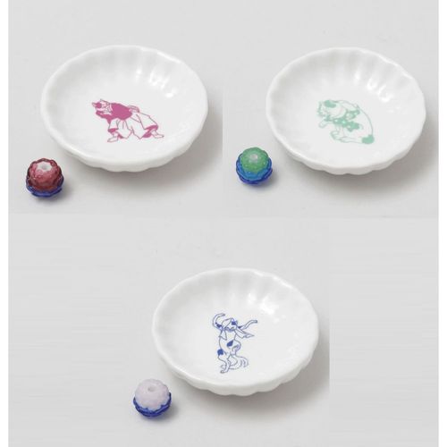 アミナコレクション
とんぼ玉猫香立