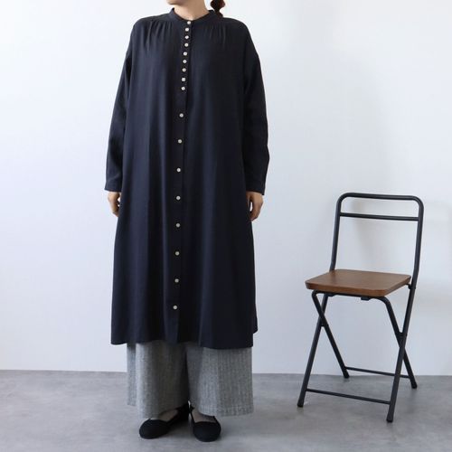 ノンノ
cloudnine ノンノ 表起毛 綿レーヨン スタンドカラー ヨークギャザー入りワンピース