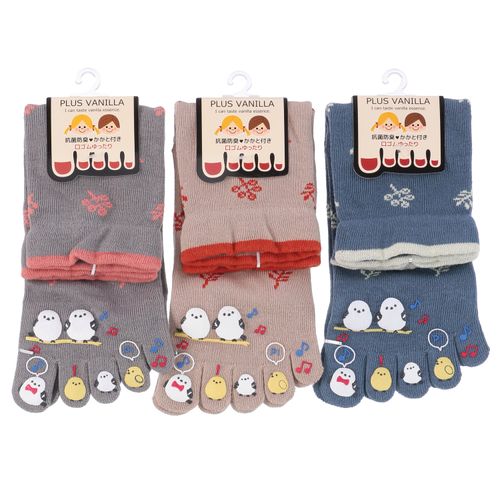 エイコー
PLUS VANILLA クルー丈 5本指 シマエナガラバー付き 葉っぱ柄