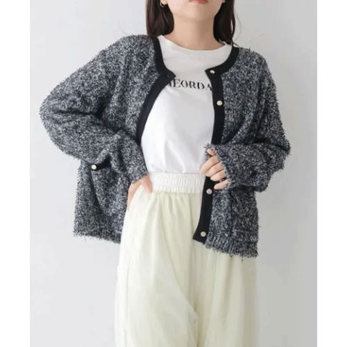 三澤
vingtrois ファンシーヤーンジャケット