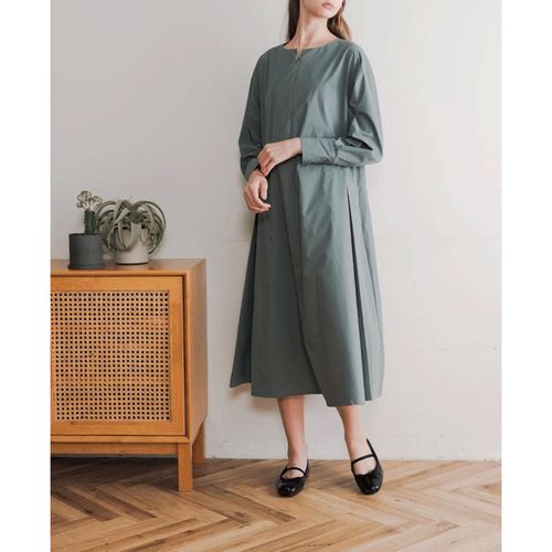 あむう
akane サイドボックスワンピース