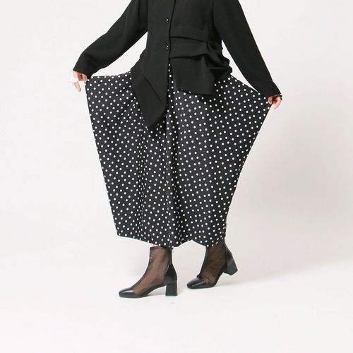 小竹正
jalanjalan イタリージャカードパンツ