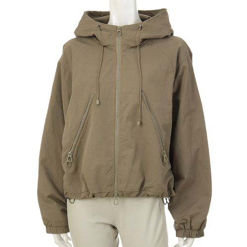 マキレディ
マウンテンパーカー