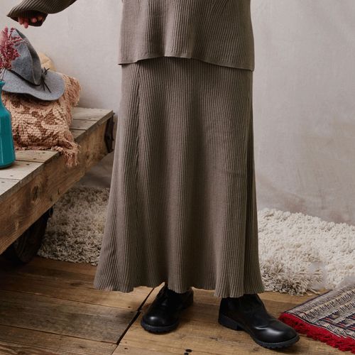 4539892003593







カプリ
teMite 綿ニットアップフレアスカート