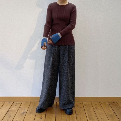 Ｕｎ　ｃａｒｎｅｔ
袖口配色リブプルオーバー