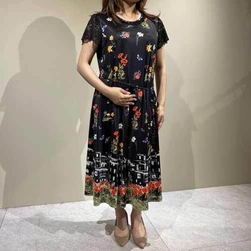 ジェイシーインターナショナル
Super Beauty 花プリント袖レースワンピース