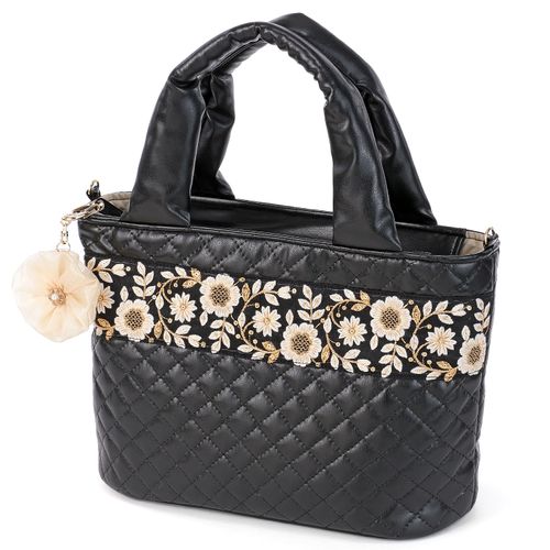 199999ｼｼｭｳﾘﾎﾞﾝ



茉莉コレクション
刺繍リボンバッグ